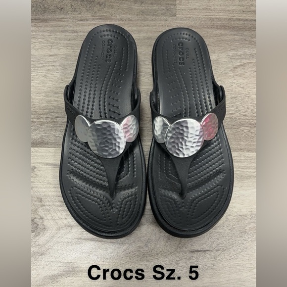 Crocs Flip Flops - Picture 2 of 3